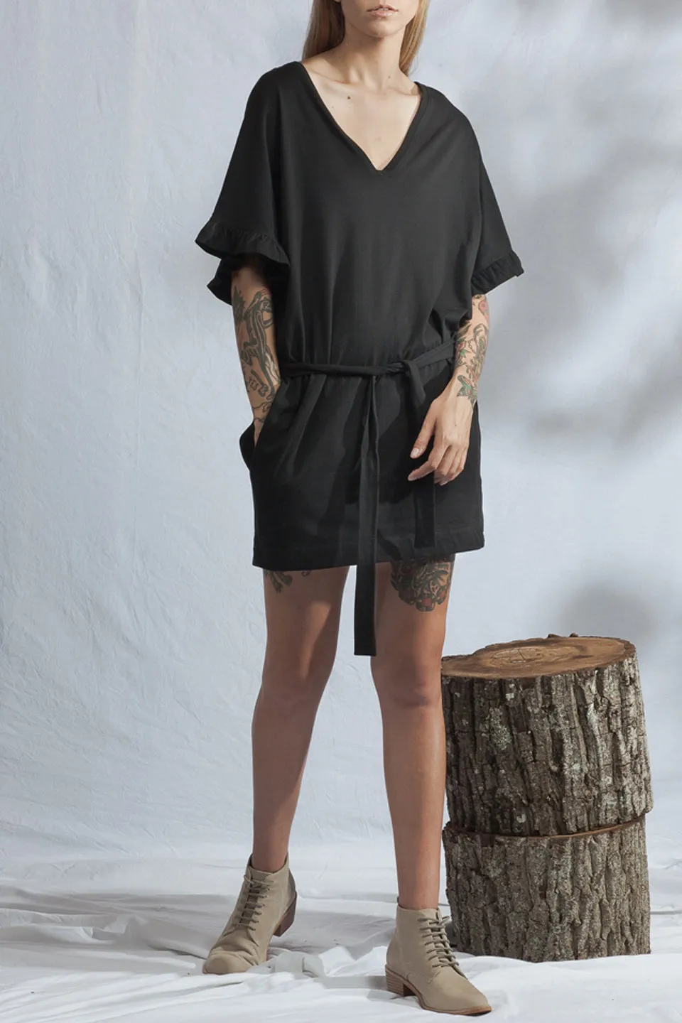 Ripple SS Ruffle Sleeve Reversible Black Dress